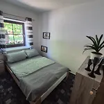 Lindenallee Apartamento Neu Poserin