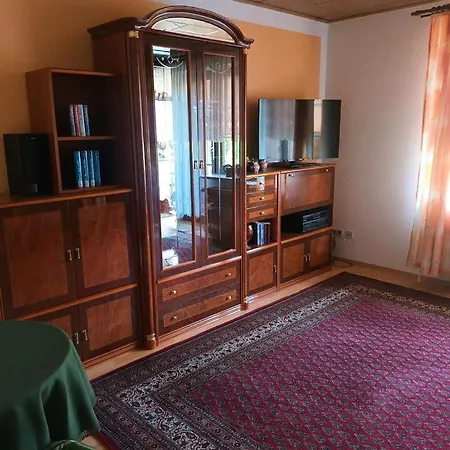 Apartment Lindenallee Neu Poserin